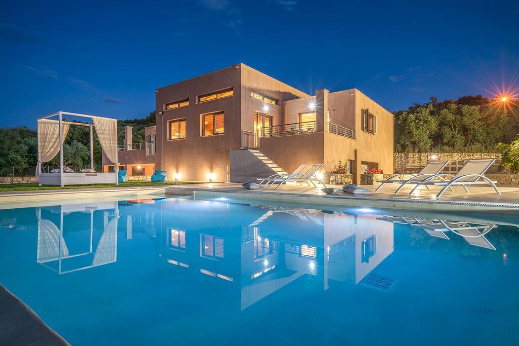 Villa Merovigli - Sea Views & Private Pool, Ideal For Large Groups, By Zantewize Трагаки Екстериор снимка